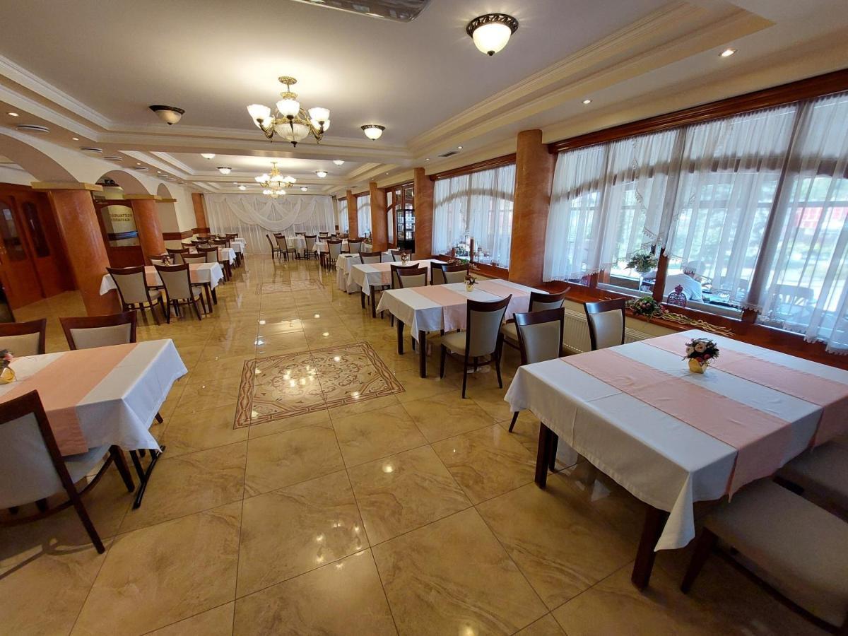 Hotel Alfa Giraltovce Esterno foto