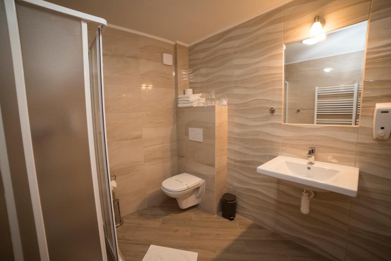 Hotel Alfa Giraltovce Esterno foto